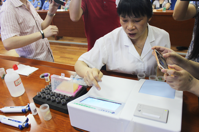 香港六宝典资料食用农产品快检设备捐赠仪式在桂城街道办事处举行